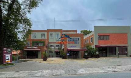 Loja com de 176,88 m², andar térreo, para venda na avenida São Camilo na Granja Viana km 22 da Rodovia Raposo Tavares. .