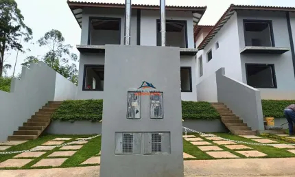 Casa em condomínio fechado com 3 quartos à venda na Estrada Recanto Da Jandáia, 404, Jardim Europa, Vargem Grande Paulista por R$ 520.000