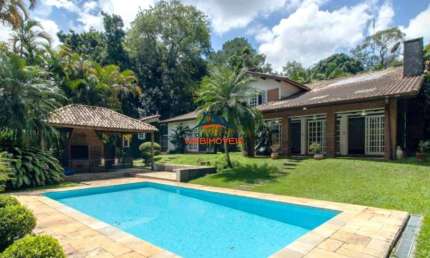 Imperdível Casa em Condomínio de Luxo em Cotia-SP, Chácara Granja Velha: 3 quartos, 3 suítes, 4 banheiros, 8 vagas, 45,66 m².