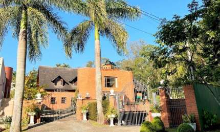 Casa em condomínio fechado com 4 quartos à venda na Rua Saxão, 343, Jardim Passárgada I, Cotia por R$ 2.800.000
