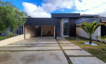 Casa em Condomínio à Venda em Vargem Grande Paulista-SP - 3 Quartos, 1 Suíte, 3 Salas, 4 Banheiros, 4 Vagas - Tijuco Preto - 220m²