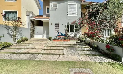 Casa em Condomínio à Venda em Cotia-SP, Bairro Paisagem Renoir: 2 Quartos, 2 Suítes, 2 Salas, 2 Banheiros, 3 Vagas, 128m².