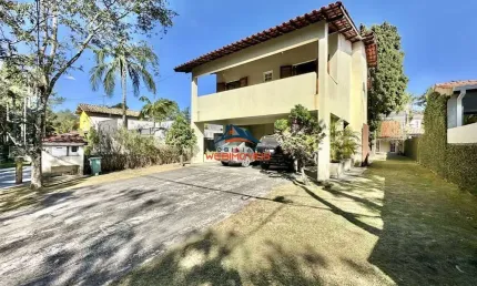 Casa em Condomínio de Luxo em Jardim do Golf I, Jandira-SP: 3 Quartos, 1 Suíte, 2 Salas, 3 Banheiros, 6 Vagas, 380m².