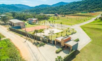 Terreno à venda na Área Rural de Camboriú, Camboriú  por R$ 700.000