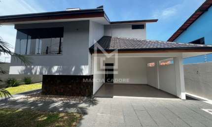 Casa com 4 quartos à venda no Dom Bosco, Itajaí  por R$ 2.590.000