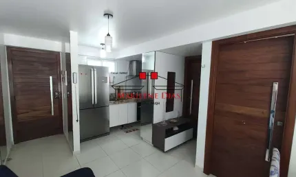Apartamento em  Tambaú a 2 quadras Mar , próximo a comércios.