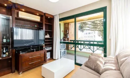 Apartamento à venda em Curitiba, Centro, com 4 quartos, com 149.32 m²