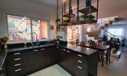 Casa à venda em Curitiba, Abranches, com 3 quartos, com 129.76 m², Condomínio Jardins São Lourenço
