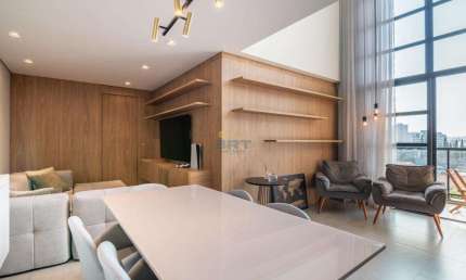 Apartamento ensolarado com 2 quartos no Alto da Glória