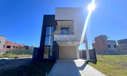 Casa à venda em Curitiba, Santa Cândida, com 3 suítes, com 116.13 m², Vivendas do Parque