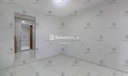 Casa com 2 quartos para alugar na Rua Peroba, --, Jardim Ipê, Mauá