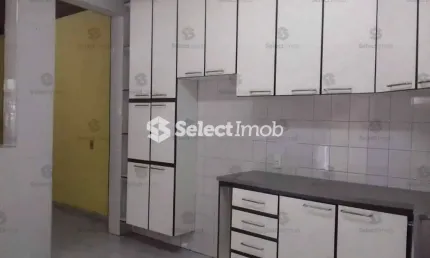 Casa com 3 quartos à venda na Rua José Delpoio, --, Vila Assis Brasil, Mauá