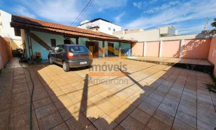 Imperdível Casa à Venda em Americana-SP, Parque Novo Mundo: 3 Quartos, 1 Suíte, 2 Salas, 2 Banheiros, 6 Vagas, 192m²!