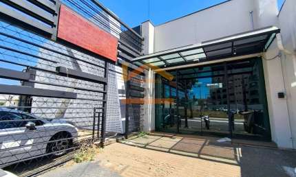 Salão Comercial de Alto Padrão em Americana-SP, Bairro Cidade Jardim I: 2 Banheiros, 2 Vagas de Garagem, 144m² de Área