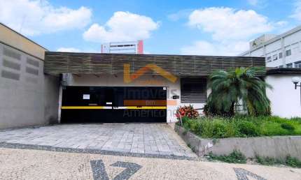 Casa comercial para locação em Americana-SP, bairro Cechino: 11 salas, 6 banheiros, 740m² de área. Aproveite!