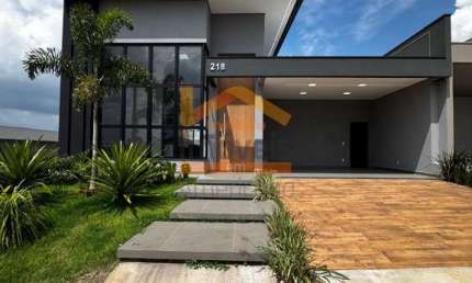 Imóvel de alto padrão: Casa em condomínio à venda em Nova Odessa-SP, Jardim Vitória. 3 quartos, 3 suítes, 2 salas, 4 banheiros, 4 vagas, 194m².