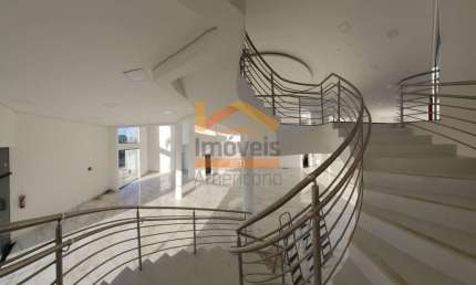 Salão Comercial de Alto Padrão no Jardim Terramérica II, Americana-SP: 13 Banheiros, 17 Vagas e 1.175m² de Área!