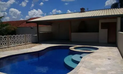 Casa de alto padrão com 3 quartos na Vila Cordenonsi, Americana-SP: 1 suíte, 3 salas, 2 banheiros, 2 vagas de garagem, 456m².