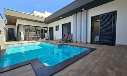 Casa de alto padrão em condomínio à venda em Nova Odessa-SP, Jardim Recanto das Águas: 3 quartos, 1 suíte, 1 sala, 4 banheiros, 4 vagas de garagem, 180,00 m².