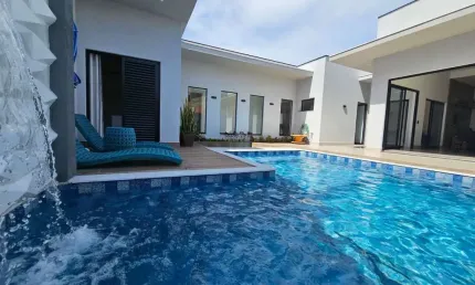 Casa de luxo em condomínio à venda em Americana-SP, Jardim Pau Brasil, 3 suítes, 2 vagas. Venha conferir!
