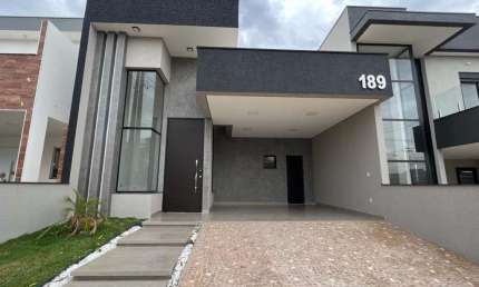 Casa em Condomínio à Venda em Paulínia-SP, São Bento - 3 Quartos, 1 Suíte, 2 Banheiros - 140m² de Área.