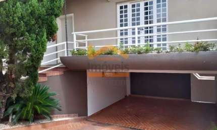 Casa à venda em Americana-SP, no bairro Werner Plaas: 4 quartos, 1 suíte, 4 banheiros, 4 vagas de garagem, 230m².