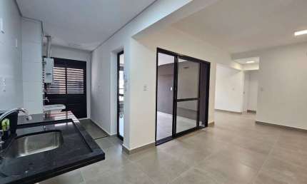 Excelente oportunidade de investimento: Apartamento à venda em Americana-SP, Vila Frezzarim! 3 quartos, 1 suíte, 2 banheiros, 2 vagas de garagem.