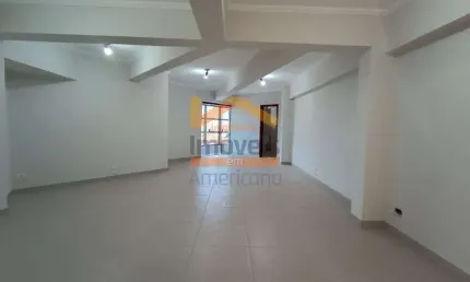 Sala disponível para locação no bairro Vila Cordenonsi em Americana