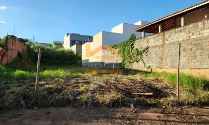 Terreno à venda no Jardim Maria Helena, Nova Odessa  por R$ 320.000