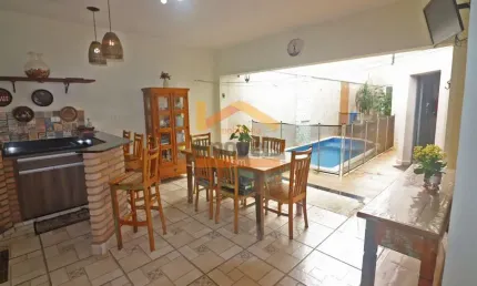 Lindo sobrado à venda no bairro Parque Novo Mundo em Americana