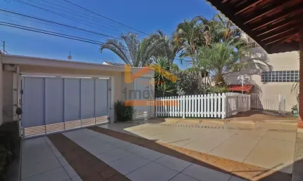 Linda casa à venda no Parque Novo Mundo em Americana