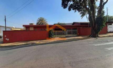 Casa Comercial a venda No bairro Jardim Ipiranga Próximo Ao Botânico em Americana SP
