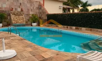 Casa com 3 quartos à venda no Centro, Águas de São Pedro  por R$ 880.000