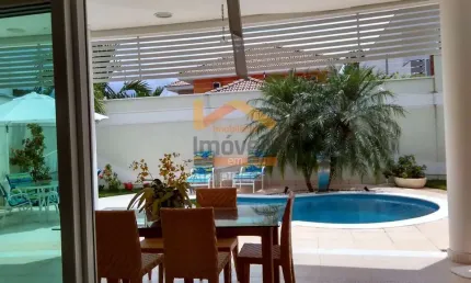 Imóvel de Luxo no Condomínio Vila Santo Antônio em Americana-SP: 3 quartos, 3 suítes, 2 salas, 2 banheiros, 4 vagas, 446 m².