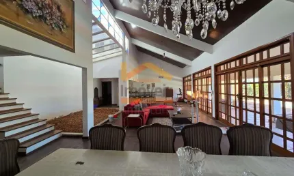 Imperdível! Casa à venda em Americana-SP, bairro Werner Plaas: 4 quartos, 1 suíte, 3 salas, 4 banheiros, 6 vagas, 434m².