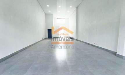 Salão Comercial para Locação em Americana-SP na Vila Nossa Senhora de Fátima: 2 Banheiros, 2 Vagas e 115m² de Área.