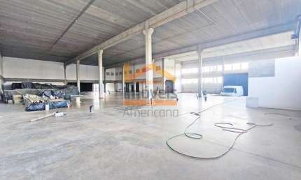 Salão Comercial de Alto Padrão para Locação em Santa Bárbara D'oeste-SP, no Jardim Alphacenter - 3 Banheiros, 5 Vagas de Garagem, 1.255,79 m².