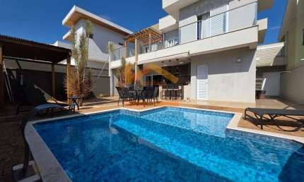 Oportunidade Única: Casa de alto padrão em condomínio no Residencial Imigrantes, Nova Odessa-SP - 3 quartos, 3 suítes, 3 salas, 5 banheiros, 4 vagas - 260m².
