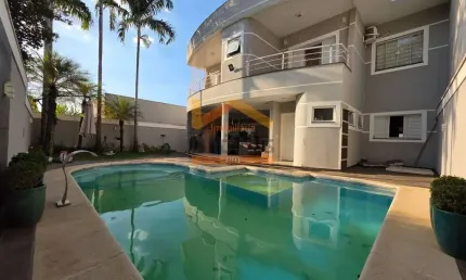 Casa de Luxo em Condomínio com 4 Suítes no Jardim Trípoli, Americana-SP: 4 Quartos, 3 Salas, 6 Banheiros, 4 Vagas de Garagem, 338m².