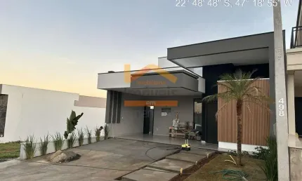 Casa de alto padrão em condomínio à venda em Nova Odessa-SP, no Jardim Recanto das Águas: 3 quartos, 3 suítes, 2 salas, 4 banheiros, 4 vagas de garagem, 185m².