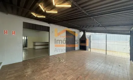 Salão comercial para locação em Americana-SP, bairro Jardim Brasília: 1 sala, 2 banheiros, 100m² de área. Aproveite!