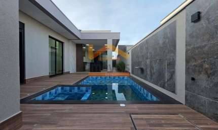 Casa de luxo em condomínio: 3 quartos, 3 suítes, 2 salas, 4 banheiros, 4 vagas, 197m² - Nova Odessa-SP, Engenho Velho.