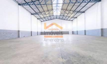 Barracão Industrial para Locação em Limeira-SP: 3 Salas, 4 Banheiros, 4 Vagas e 842,40 m² - Jardim Santa Eulália.
