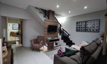 Imperdível casa para venda ou locação em Santa Bárbara D'Oeste-SP, bairro Planalto do Sol! 3 quartos, 1 suíte, 2 salas, 3 banheiros, 3 vagas de garagem, 125m².