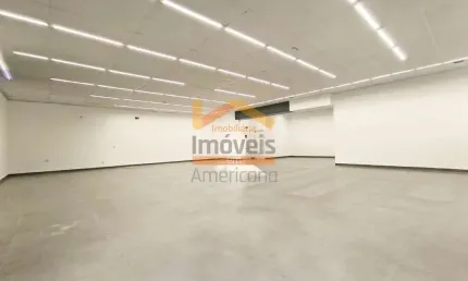 Salão comercial de alto padrão em americana-sp, bairro são vito: 5 salas, 3 banheiros, 16 vagas, 295m²!