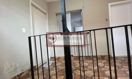 Casa à Venda no Jardim Edda, SP: 3 Dorms, 1 Banheiro - R$230 Mil, são 3 casinhas no quintal, Ideal para investimento.