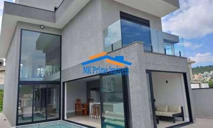 Casa em Condomínio sendo 545m² no Gênesis II em Alphaville