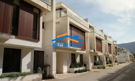 Casa de Alto Padrão no Residencial II – 100m² da Praia de Cambury.