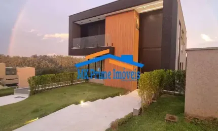 Luxuosa Casa Nova no Condomínio Gênesis II sendo 490m² de Terreno.