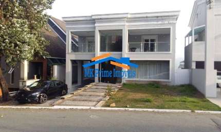 Casa em Condomínio  420m² com 4 suítes no Residencial 10. LOCAÇÃO